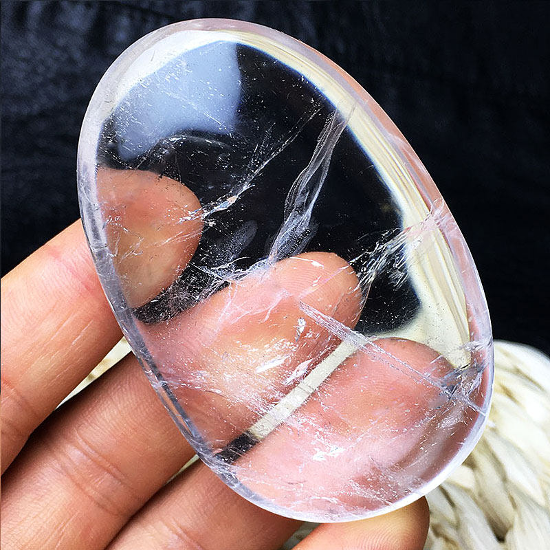 新品巴西天然白水晶滚石原石打磨椭圆形手把玩件手握矿物晶体摆件