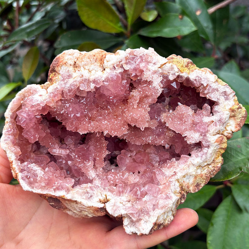 高品质阿根廷天然粉水晶簇晶洞聚宝盆原石矿物标本收藏观赏石摆件