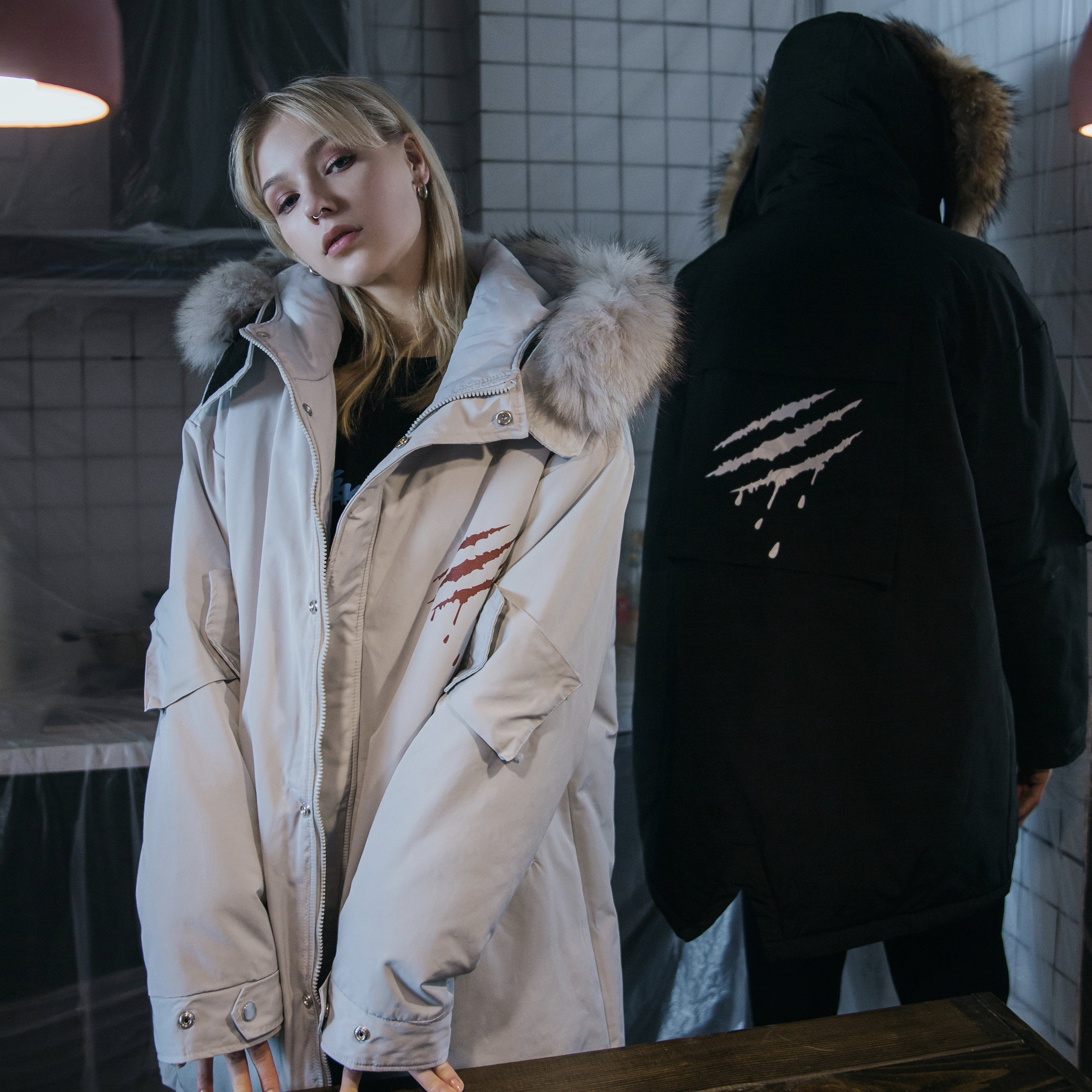 维特血爪抓痕背后口袋宽松棉服