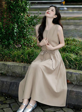 气质米杏色背心半身裙两件套女2026夏季小个子漂亮无袖穿搭一整套