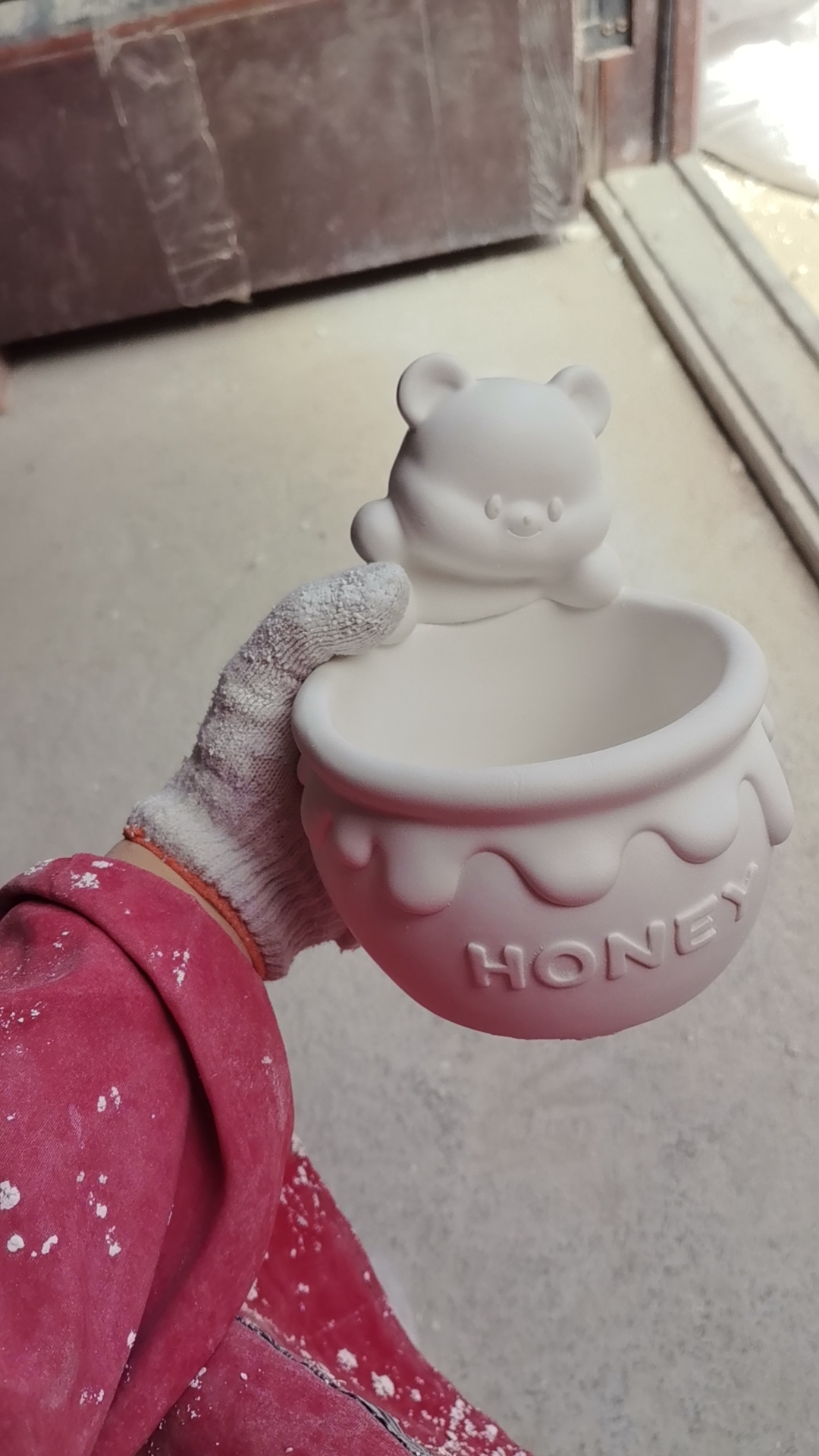 黄油小熊蜂蜜罐石膏娃娃涂色手工diy彩绘收纳摆件涂鸦存钱罐