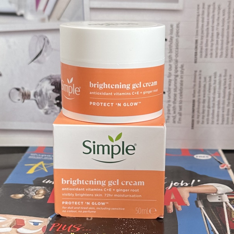 现货英国SIMPLE清妍凝胶面霜50毫升敏感肌亮白补水保湿滋润干皮