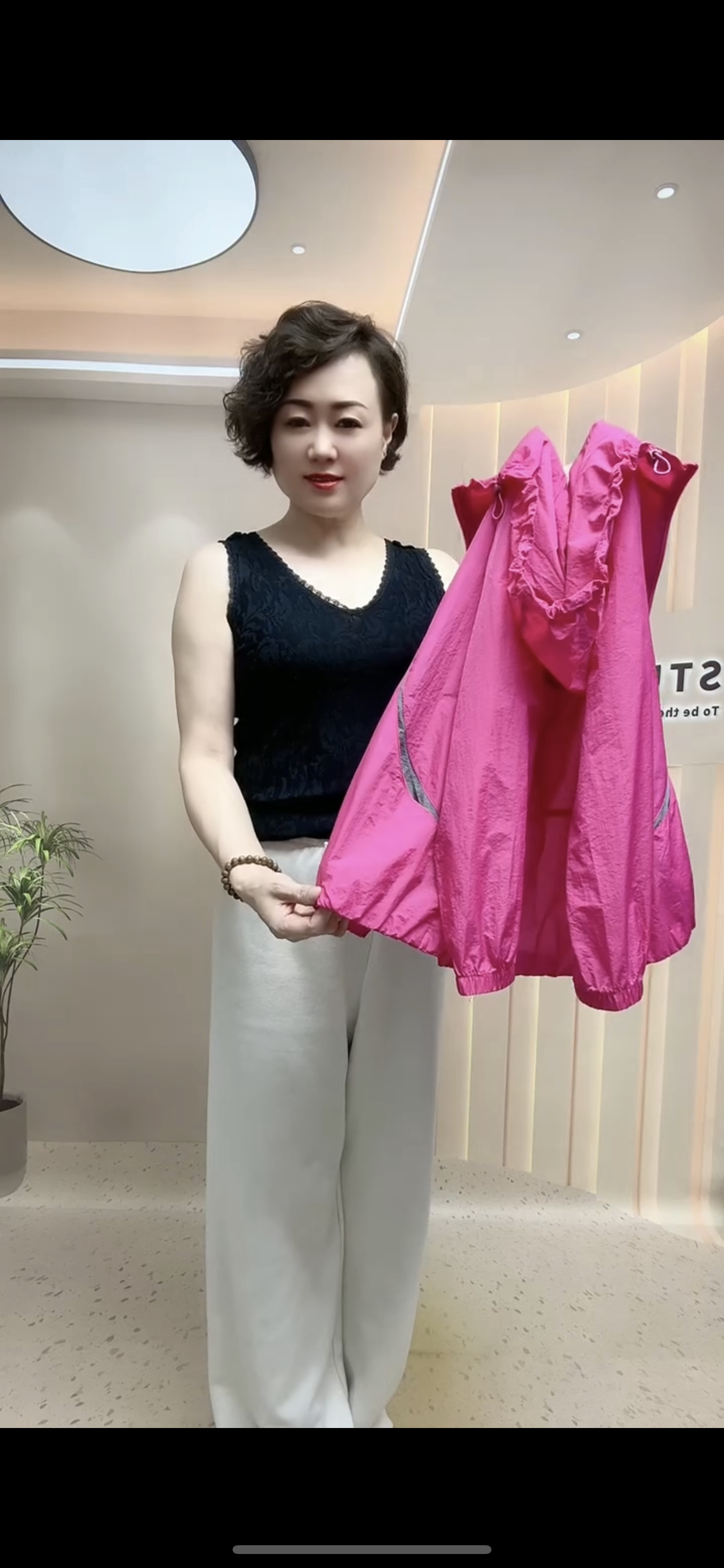 2026春夏新款时尚显瘦薄款外套女洋气大码宽松上衣短款休闲夹克