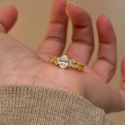中古拉丝满天星辰碎钻戒指点钻鸽子蛋椭圆小众设计轻奢高级感指环