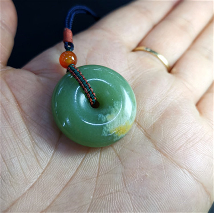 玉石挂件河磨玉平安扣天然翘色圆扣玉坠析木绿挂坠男女款吊坠新品