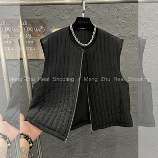 高端欧货2025年冬季新款坎肩无袖外套螺纹坑条压线竖纹夹棉马甲女