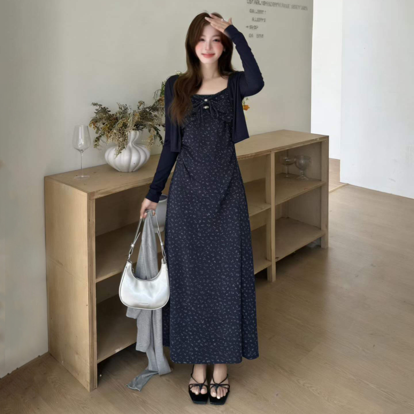 蝴蝶系带褶皱收腰碎花裙子披肩上衣两件套女2026夏季新款甜美套装