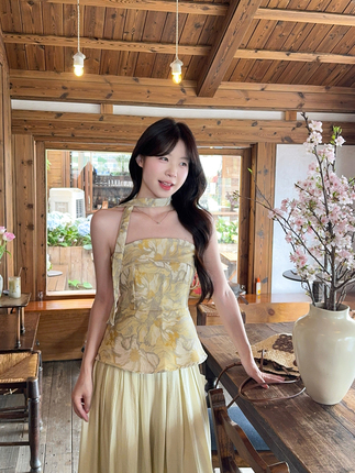 Chuqing Independent Korean Style Pure and Desirable Petite Floral Ribbon Strapless Tank Top for Women, Summer Unique Artistic Sleeveless Top
