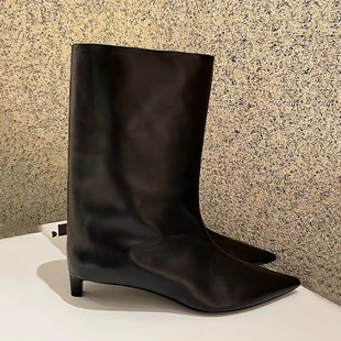 2025秋冬新款 复古尖头中筒靴女真皮宽筒小猫跟靴子百搭短靴女 韩版