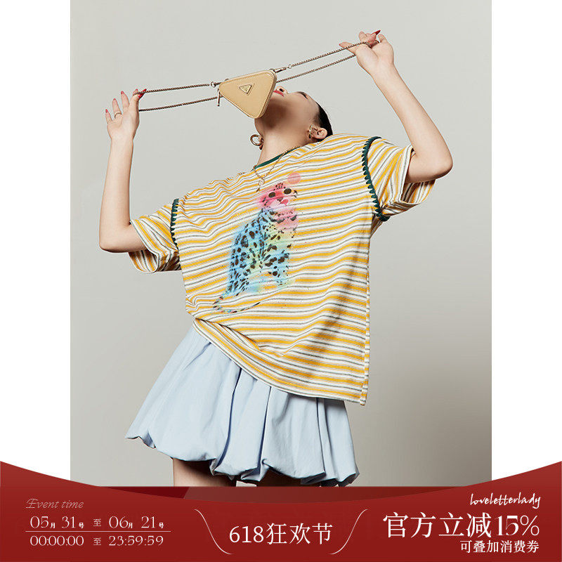 周里物/条纹豹纹印花T恤女今年流行漂亮的女装宽松百搭复古短袖女
