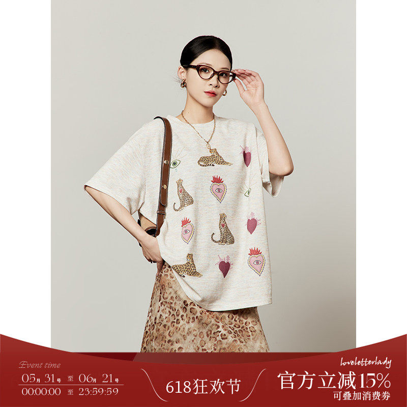 周里物出品「心眼秘语」花纱粉T恤女2026春季新款休闲风印花上衣