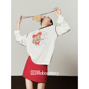 T恤女2026春夏新款 宽松拼接感超火减龄上衣 原创印花长袖 周里物