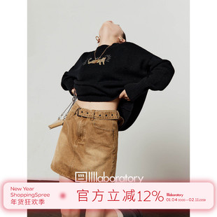 周里物出品「懒散豹子」黑色毛衣女2025秋季新款印花圆领针织上衣