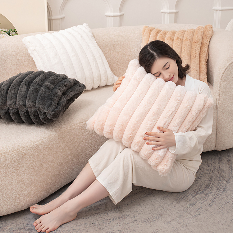 法式抱枕套客厅沙发靠垫奶油风兔毛绒腰靠背垫大尺寸靠垫套不含芯