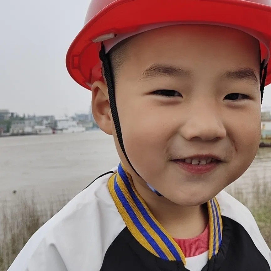 中小学生户外课幼儿园仿真玩具头盔安全帽工程儿童帽子表演过家家