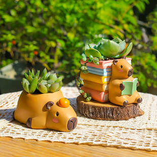 卡皮巴拉创意可爱公仔造型花盆多肉盆栽儿童桌面摆件生日礼物笔筒