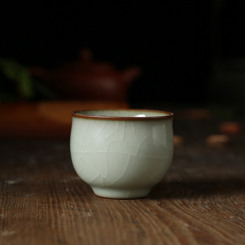 龙泉青瓷品茗杯铁胎高档主人杯浙茶杯