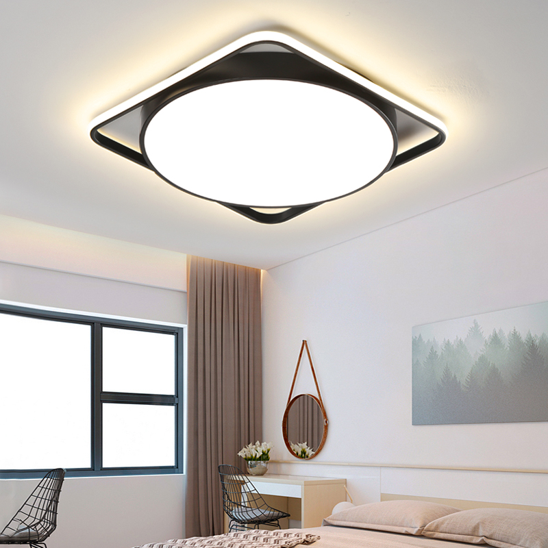 现代简约超薄铸衡铁艺吸顶灯