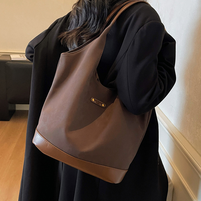 复古大容量托特包包女2025秋冬新款通勤腋下包时尚休闲个性单肩包