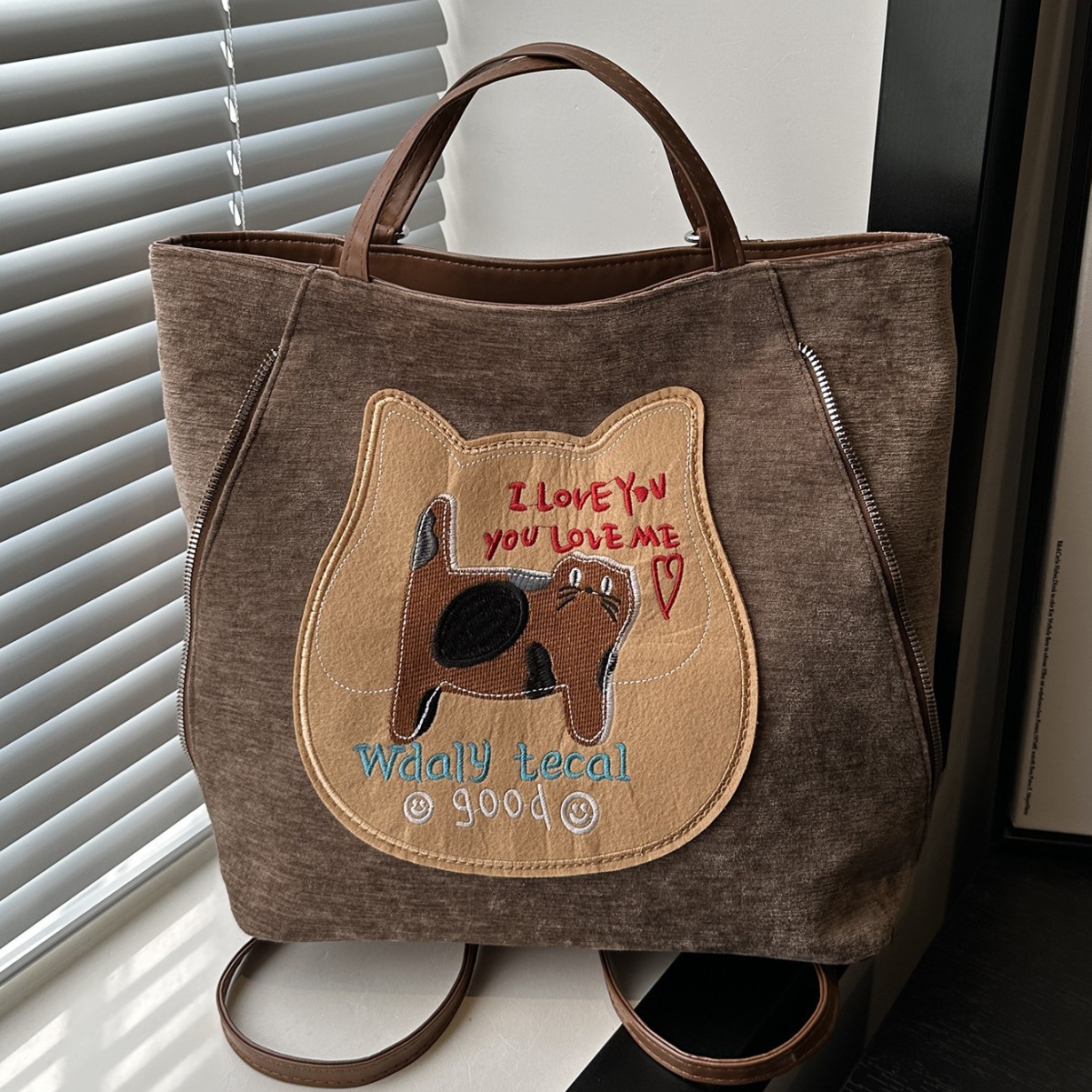 可爱少女大容量托特包女2025秋冬新款复古时尚单肩包高级感腋下包