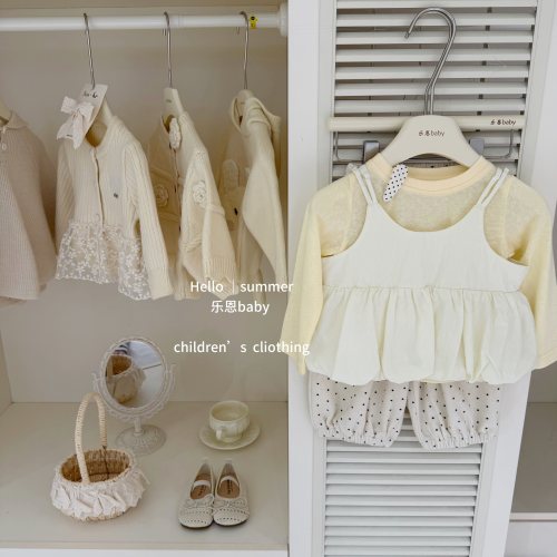 【乐恩baby】奶黄包！女童秋季黄色打底衫吊带花苞上衣波点裤三件