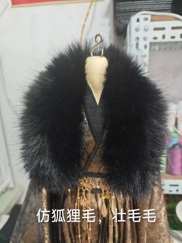 仿狐狸毛领