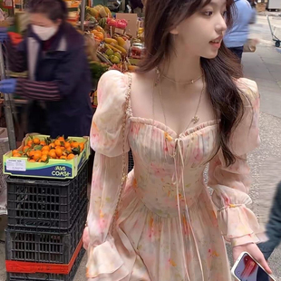 Acaine伊芙少女 法式方领碎花泡泡袖连衣裙