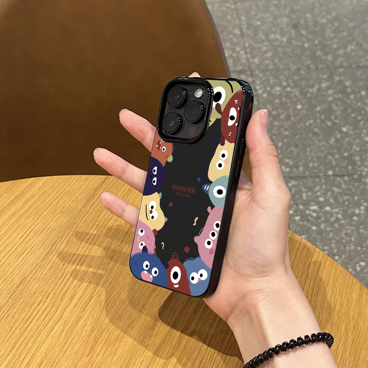 卡通小怪兽适用于苹果手机壳