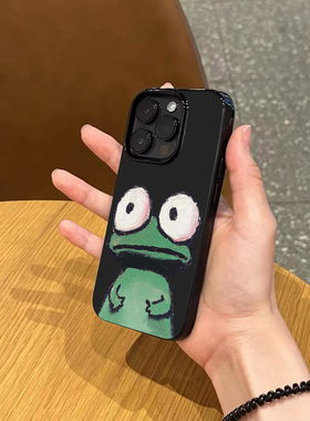 ins趣味卡通恶搞大眼青蛙手机壳适用苹果17promax新款iphone15亮黑色14磨砂超薄13小众不撞款12男女16全包软