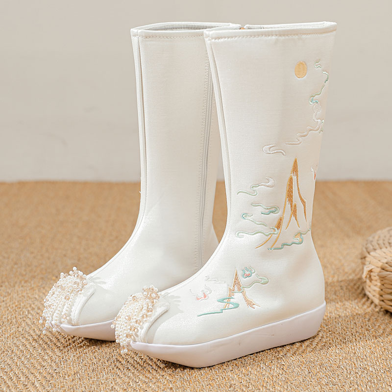 原创汉服鞋子女冬加绒明制皂靴