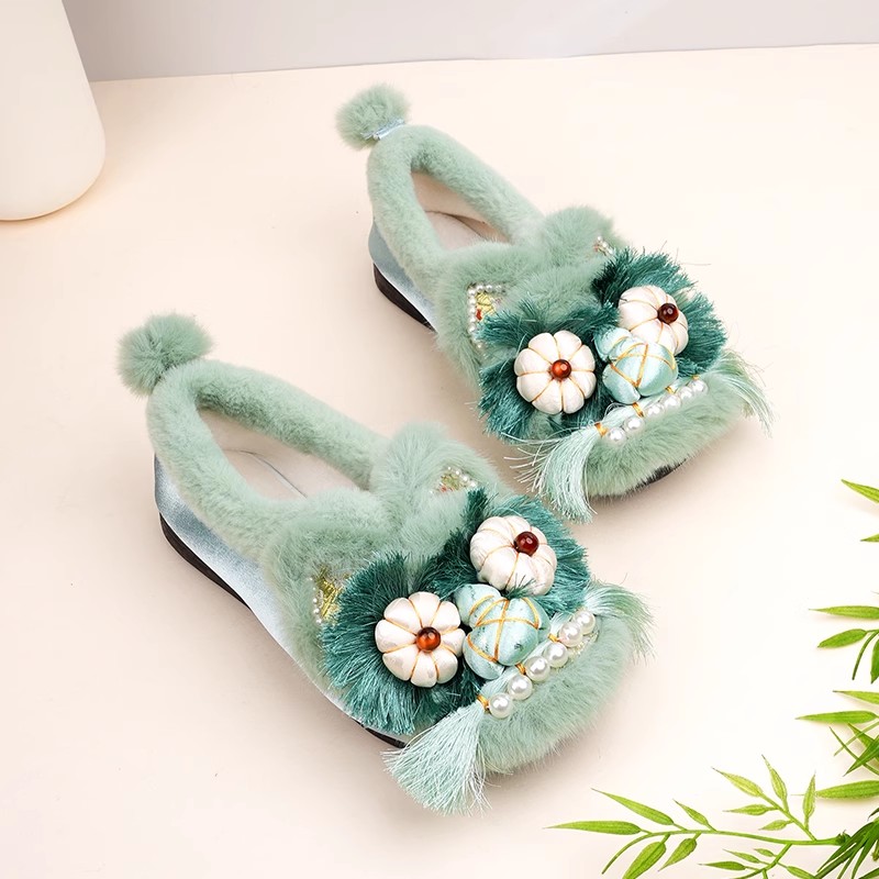 加绒平底中式风刺绣大人棉鞋可爱