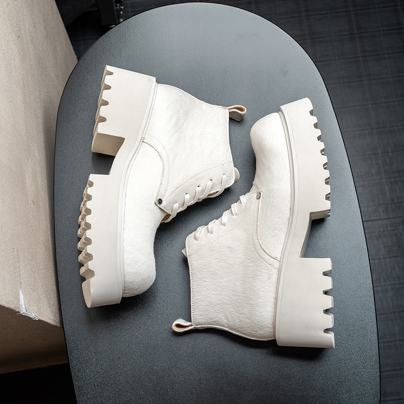 6.5cm增高马毛皮白色马丁靴男款