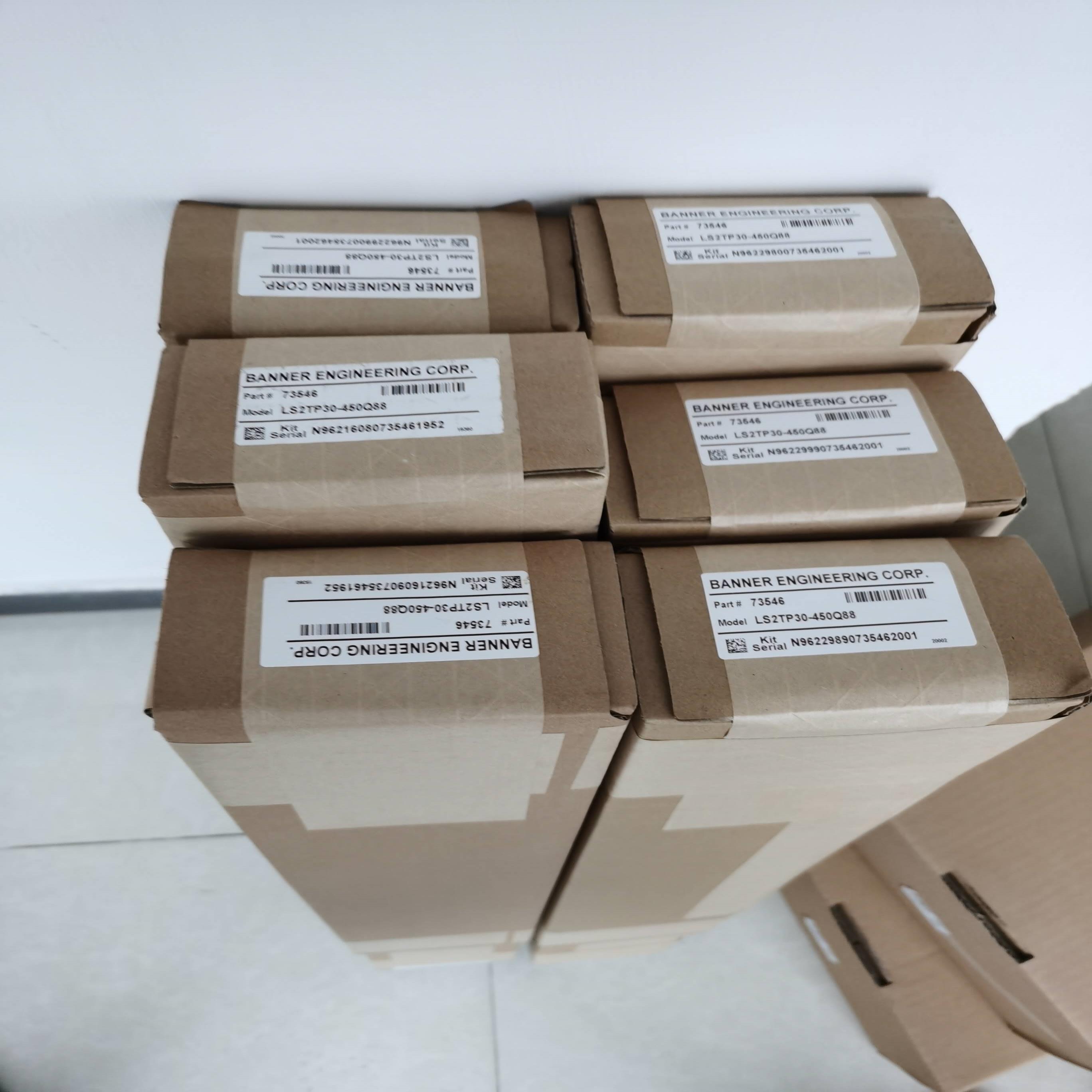 配件BANNER光幕LS2TP30-450Q88LS2E30-450Q8LS2TR30-4议价