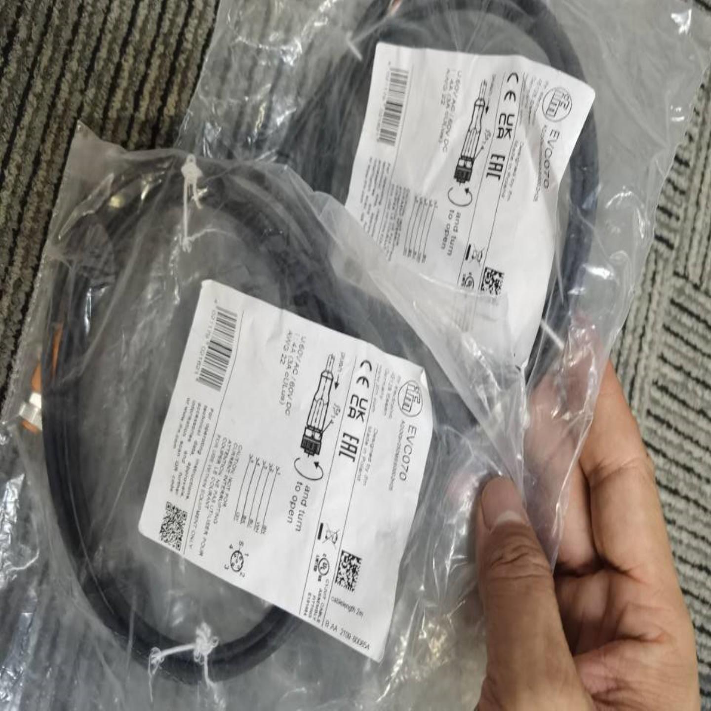 配件IFM EVC070 EVC071 EVC072 EVC073 EVC076传感器连接线议价