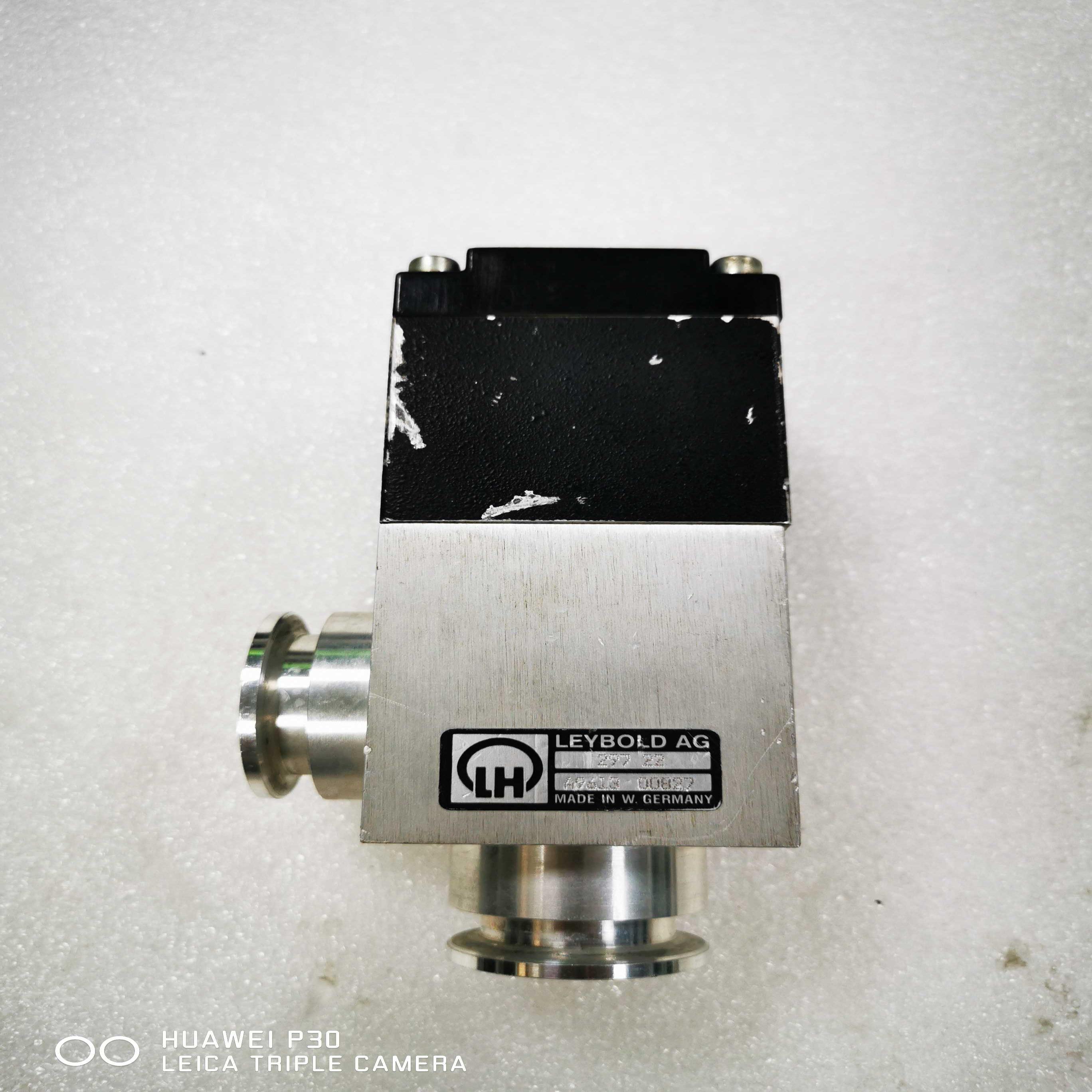 配件德国LEYBOLD真空角阀，297 22,A9613 00827,接口KF25