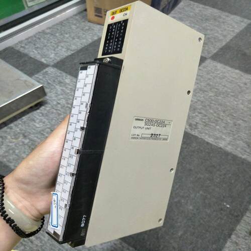 配件欧姆龙C500-OC224 3G2A5-OC224 C500-0C224 3G2A5-0C224议价