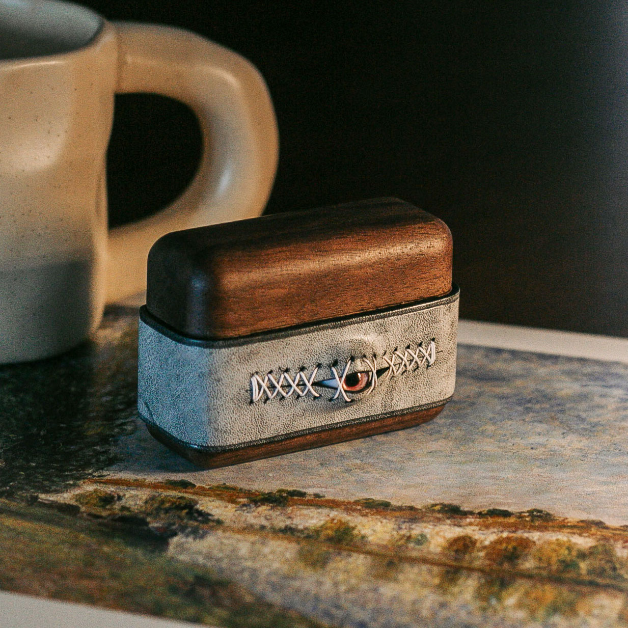 苹果真皮眼睛耳机木质保护壳