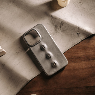 热跟踪手作眼睛手工礼品真皮做旧适用于iphone16手机壳苹果12pro15promax男14promax手作工艺apple14pro15pro