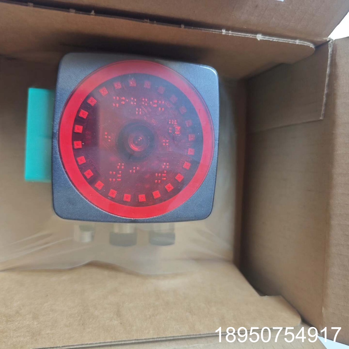 议价PXV100-F200-B17-V1D光学读头