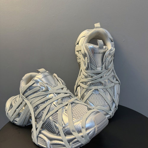 做旧脏脏鞋蜘蛛侠2025新厚底增高运动鞋老爹鞋绑带洋气百搭情侣鞋