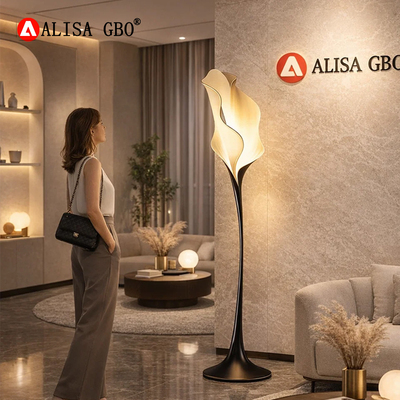 爱丽莎PetalGlow马蹄莲落地灯