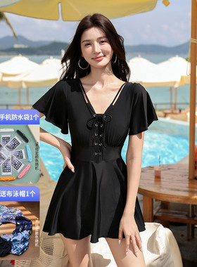 2025新款性感V领裙式连体泳衣女纯色显瘦遮肉收腰度假温泉游泳装