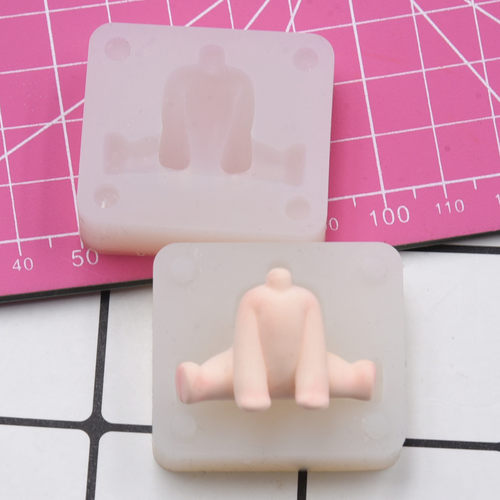 原创Q版卡通开腿娃娃身体模具 超轻粘土黏土手办可爱体硅胶体模