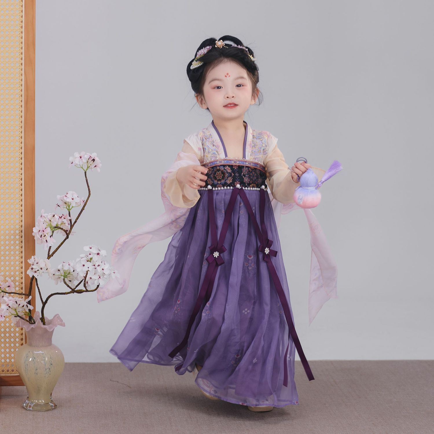 一袭汉服惊艳时光古韵自来