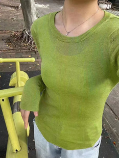 芥黄绿梅子红圆领长袖不规则下摆薄款针织毛衣淑女修身打底衫上衣