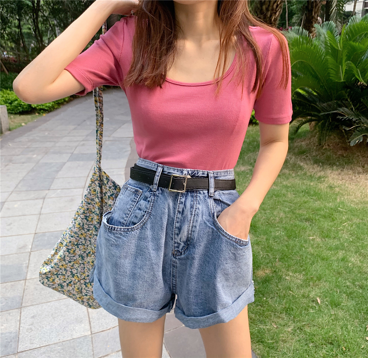 双u领T恤女短袖打底衫