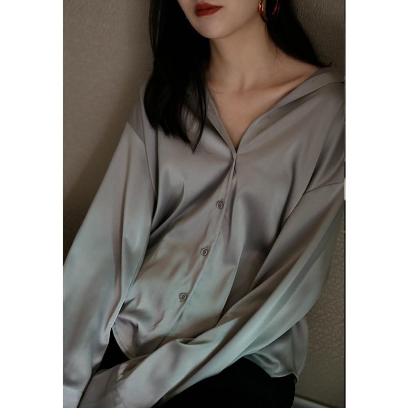 白色衬衫女设计感小众复古港味上衣垂感衬衣丝光缎面宽松韩版职业