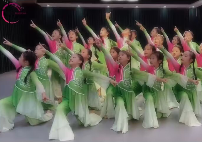 儿童古典舞服装演出服女少儿中国舞茉莉花表演服扇舞秧歌绿色民族