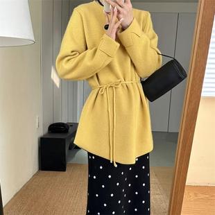 2025冬季新款韩版小众针织收腰绑带浣熊绒毛衣女时尚百搭显瘦上衣