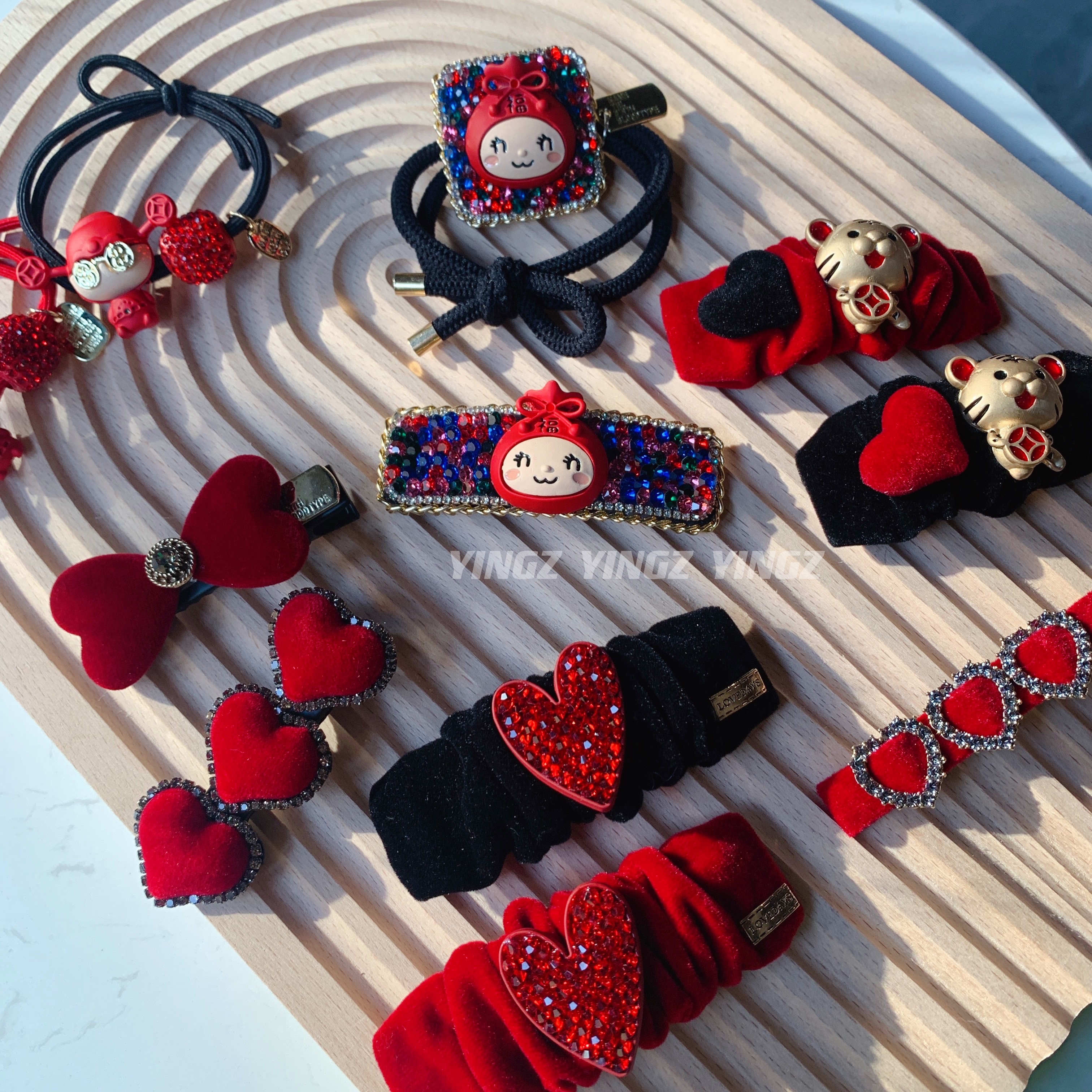 2022年虎年本命年红色侧边夹刘海夹可爱萌趣小财神发圈水钻橡皮筋